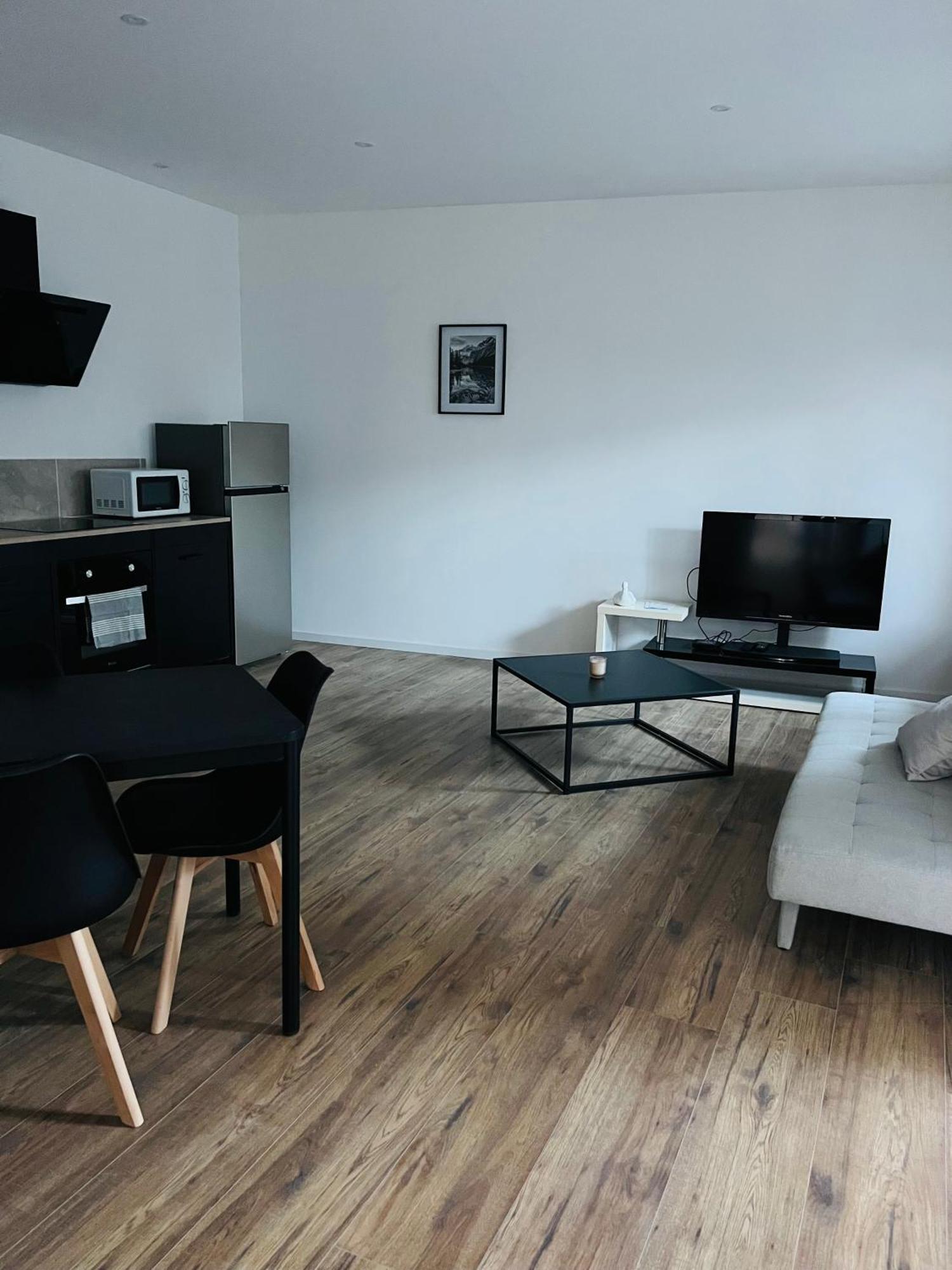 Logements 6 Pers A 15 Minutes D Angers Corné Екстериор снимка